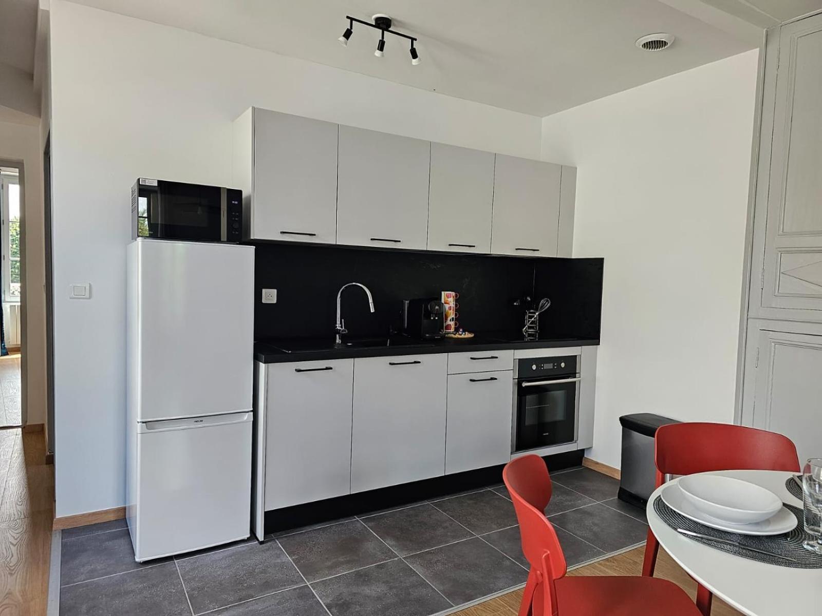 Appartement Aux'Cerfs - A Deux Pas De L'Abbaye à Auxerre Extérieur photo