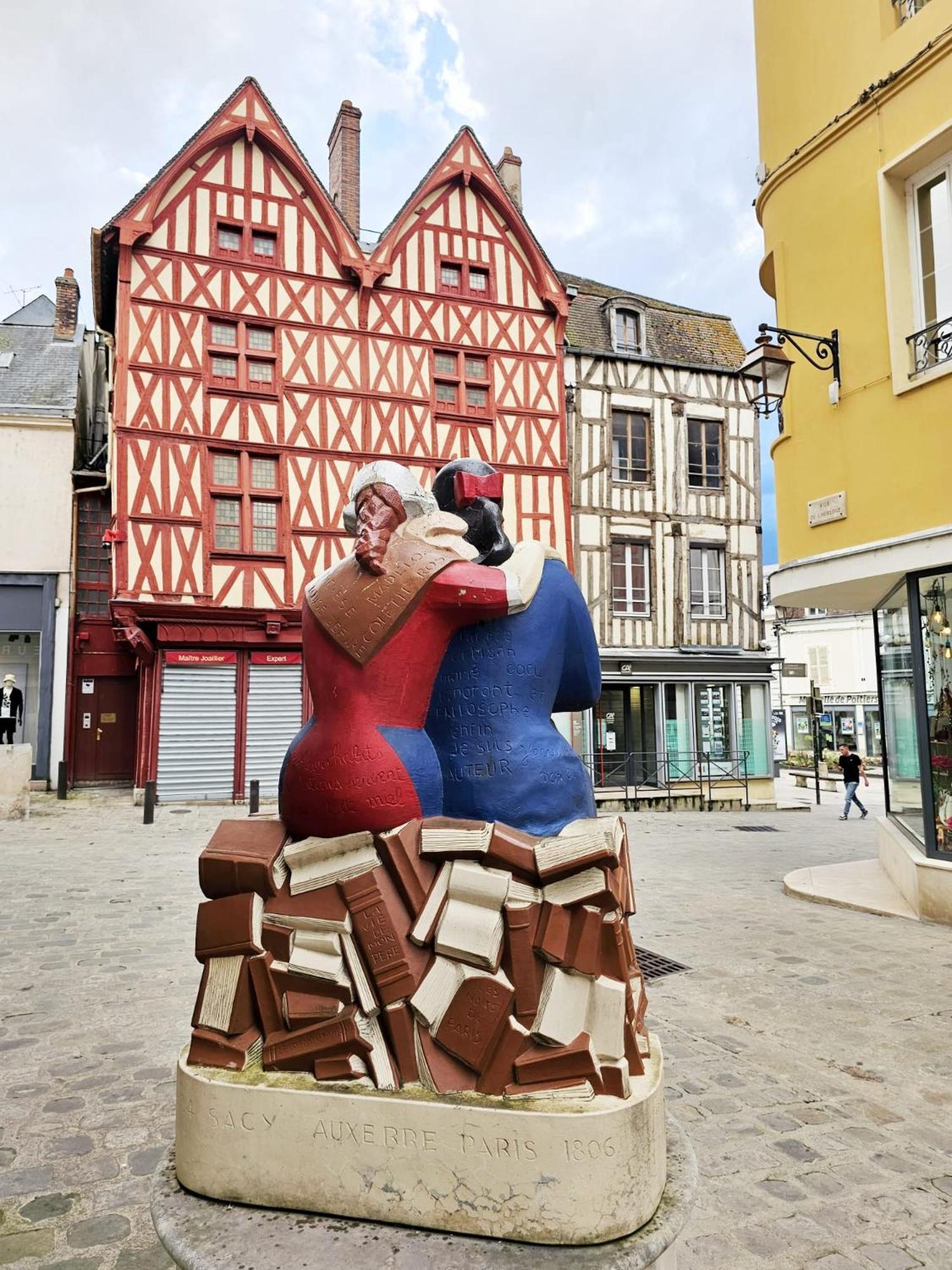 Appartement Aux'Cerfs - A Deux Pas De L'Abbaye à Auxerre Extérieur photo